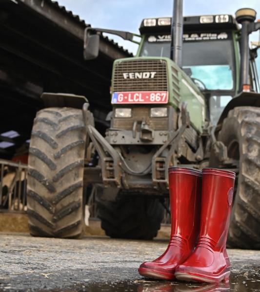 Notre (sur)vie en terre agricole – Tous dans le même tracteur