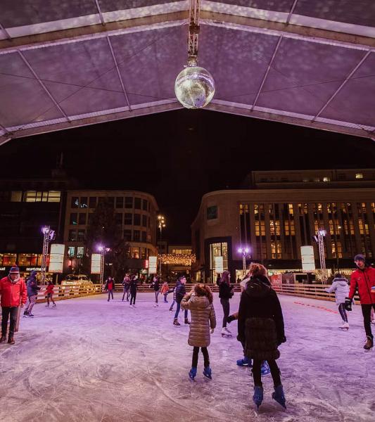 Village de Noël à la  place Verte à Charleroi 