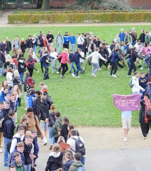 Dans les écoles provinciales du Hainaut, des initiatives se multiplient pour lutter contre le harcèlement.