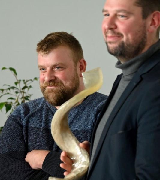 Hainaut Développement a remis le Prix Hainaut Horizons à la Cour des Dames, un projet multi-activités qui se déploie depuis 2017 à Obourg, dans un ancien bâtiment du patrimoine religieux montois.