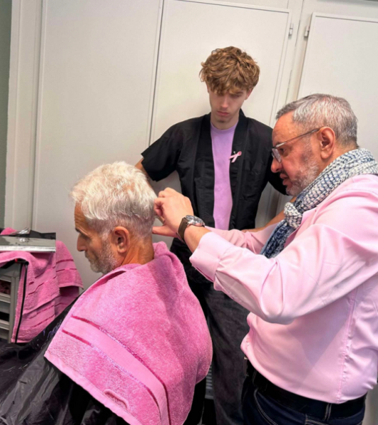 Octobre rose et la lutte contre le cancer du sein sont au coeur de nos préoccupations. A l'Académie Provinciale des Métiers de Mons (APM), les élèves de 4e, 5e et 6e Coiffure et leurs quatre professeurs ouvrent le salon de coiffure pour la bonne cause, les 11 et 18 octobre.